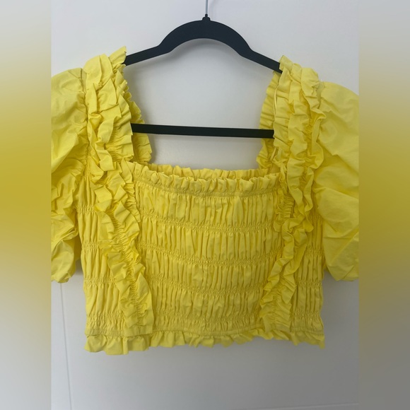 ENDLESS ROSE Smocked Puff Sleeve Top In Yellow - Picture 5 of 7